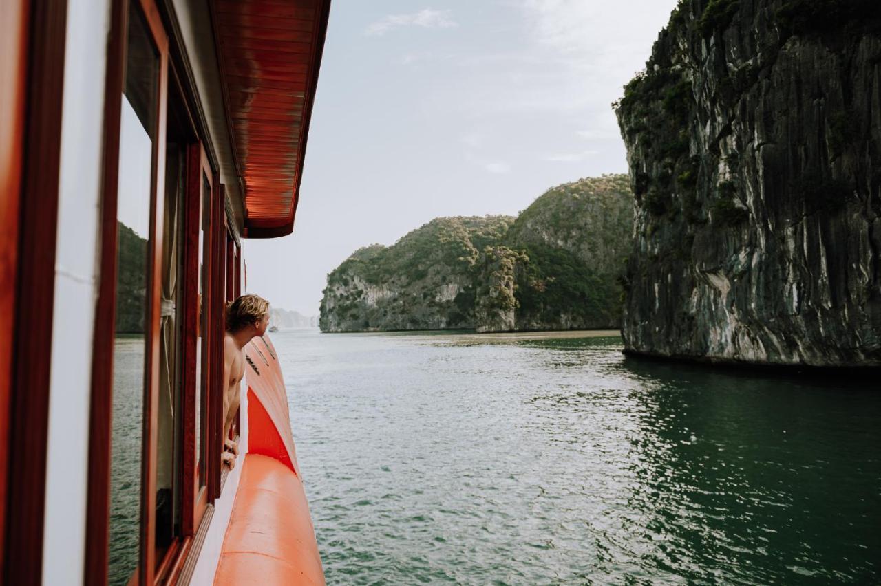 Отель Cat Ba Bay Cruises Dong Khe Sau Экстерьер фото