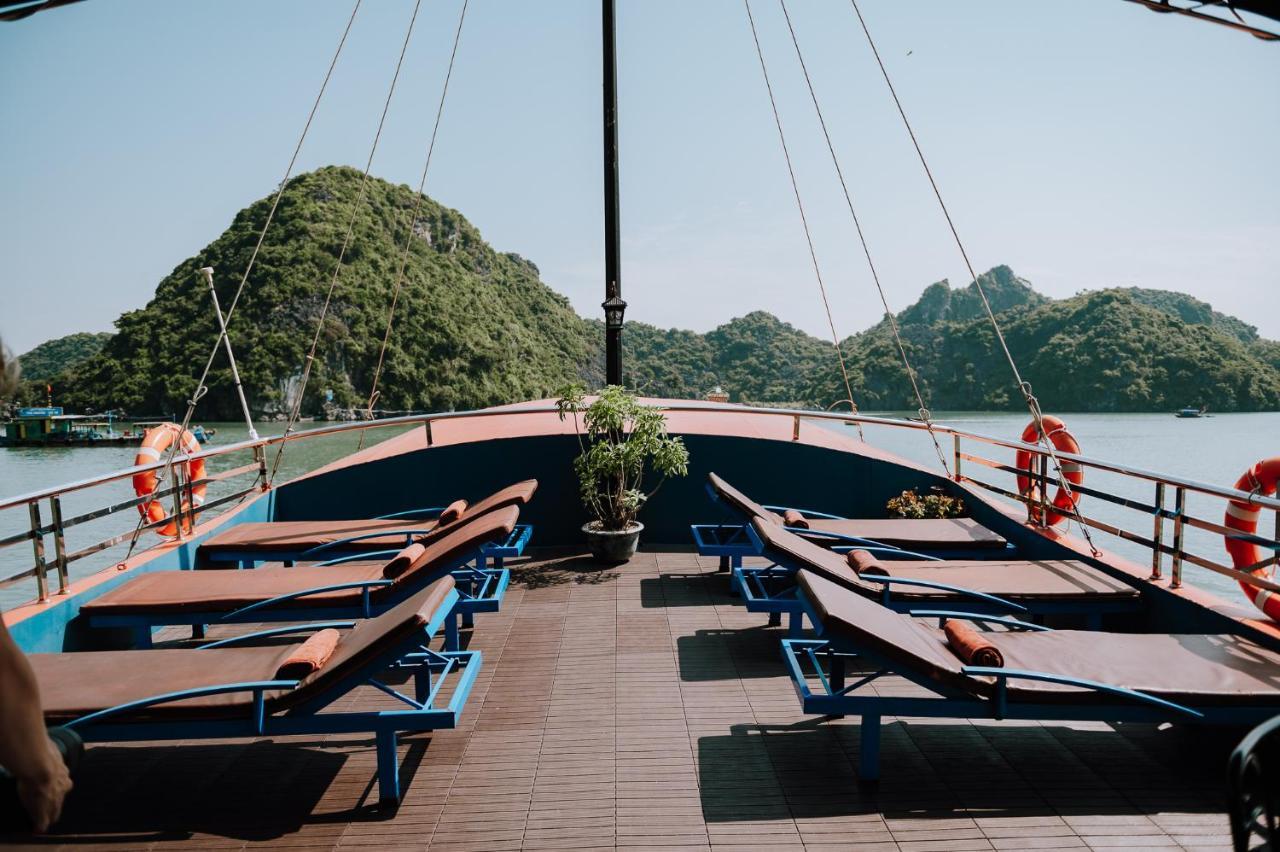 Отель Cat Ba Bay Cruises Dong Khe Sau Экстерьер фото