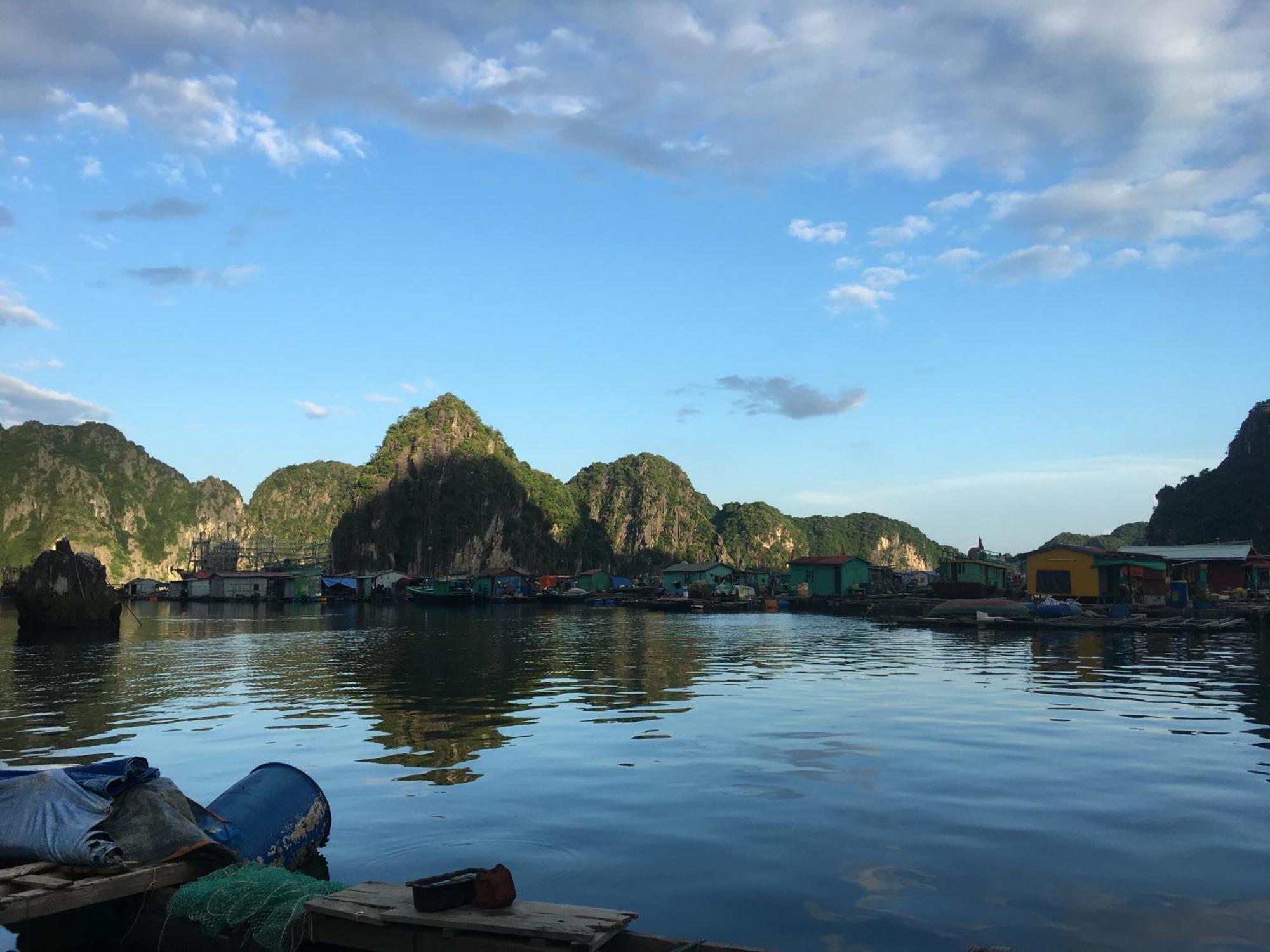 Отель Cat Ba Bay Cruises Dong Khe Sau Экстерьер фото